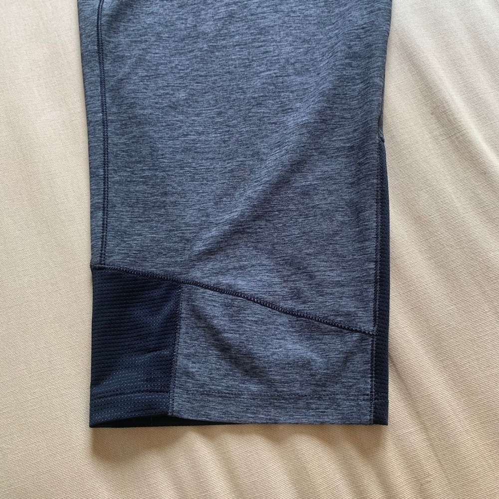 Under Armour HeatGear Womens L Loose Fit Capri Jogger Pants Gray Blk Workout Gym - Picture 3 of 13